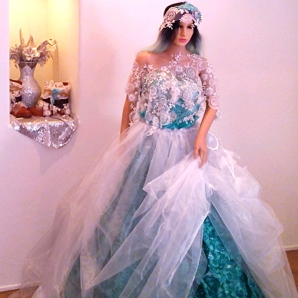 "DANITA" Green & White Boho Wedding Ballgown Set - Picture 1 of 6